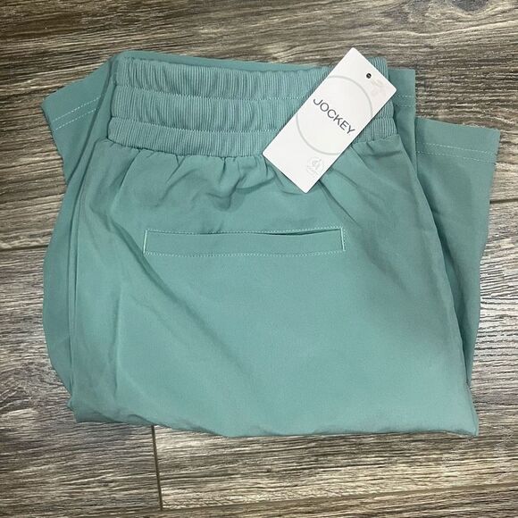 Jockey Woven Stretch Bermuda Short - Picture 1 of 5